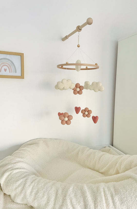 Wandhalterung aus Holz für Babymobile & Deko – Natürlich, schlicht & stilvoll