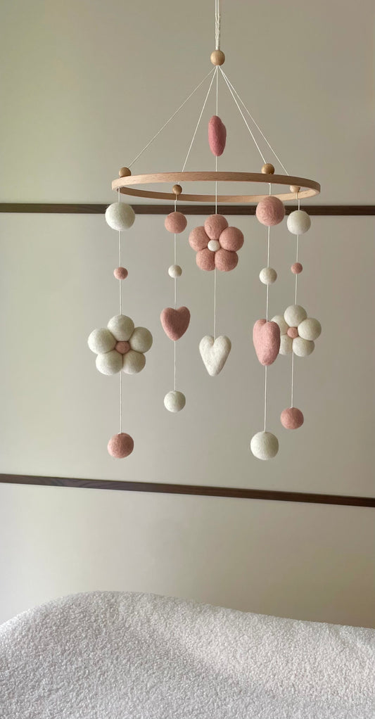 Baby Mobile aus Filz – Handgemacht